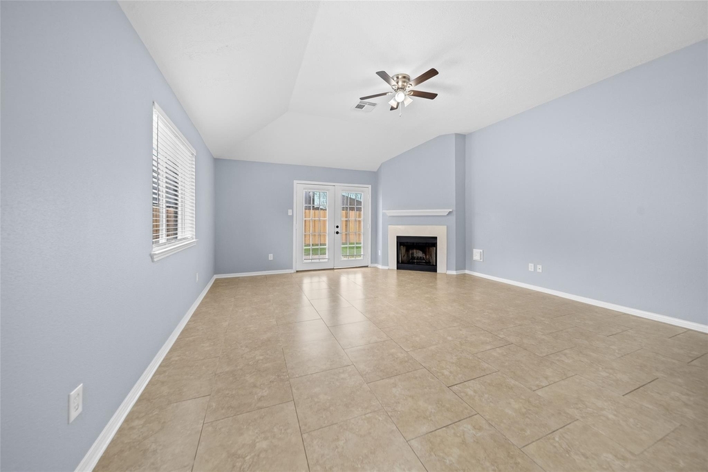 6627 Greenhouse Rd - Photo 16