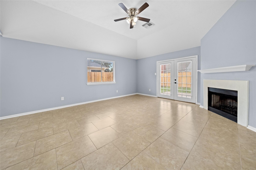 6627 Greenhouse Rd - Photo 8