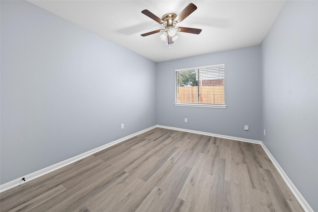 6627 Greenhouse Rd - Photo 9