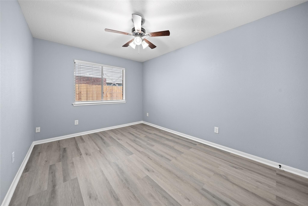 6627 Greenhouse Rd - Photo 11