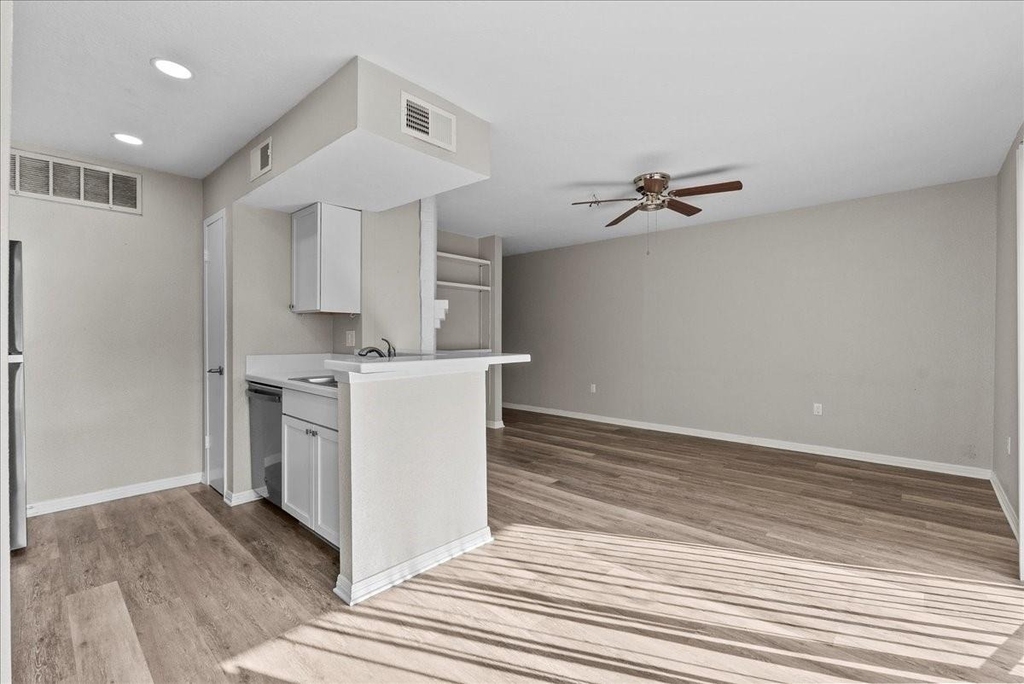 250 El Dorado Boulevard - Photo 6
