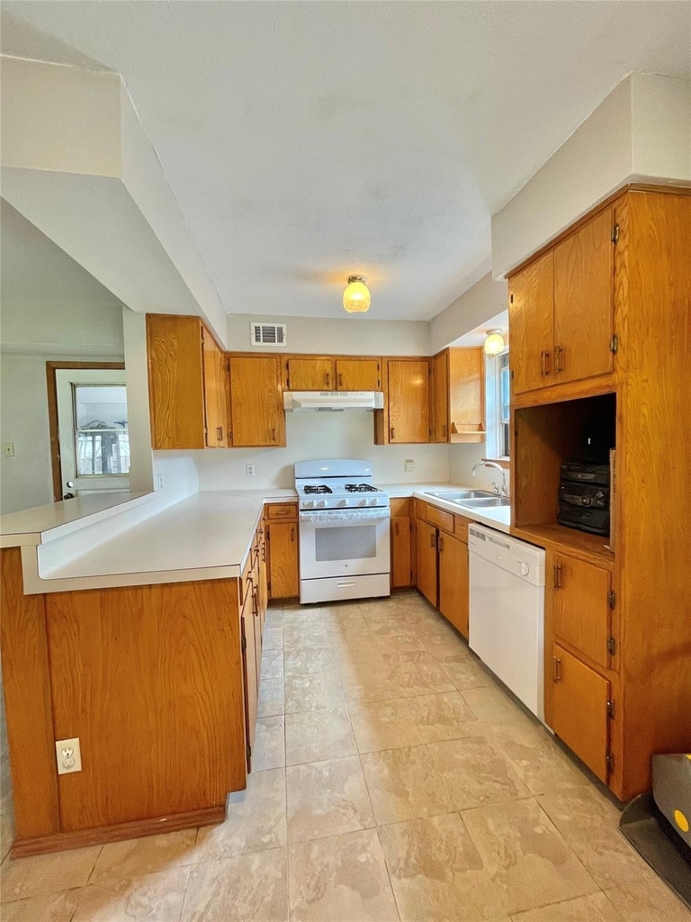 509 Dwyer Street - Photo 5