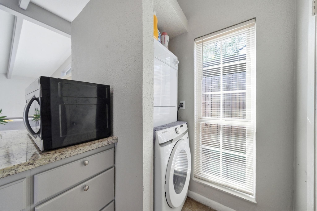 4102 Sherwood Lane - Photo 18