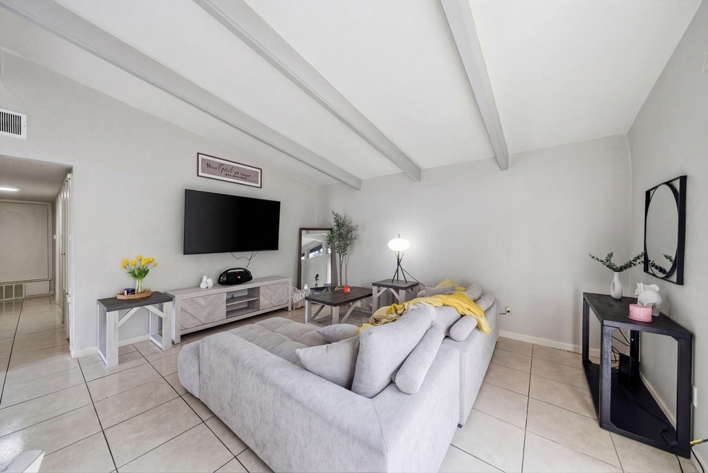 4102 Sherwood Lane - Photo 3