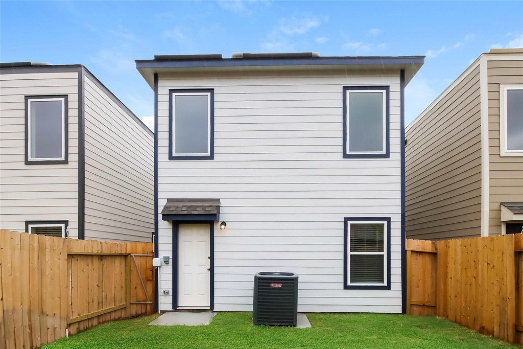 15228 Estrella East - Photo 1