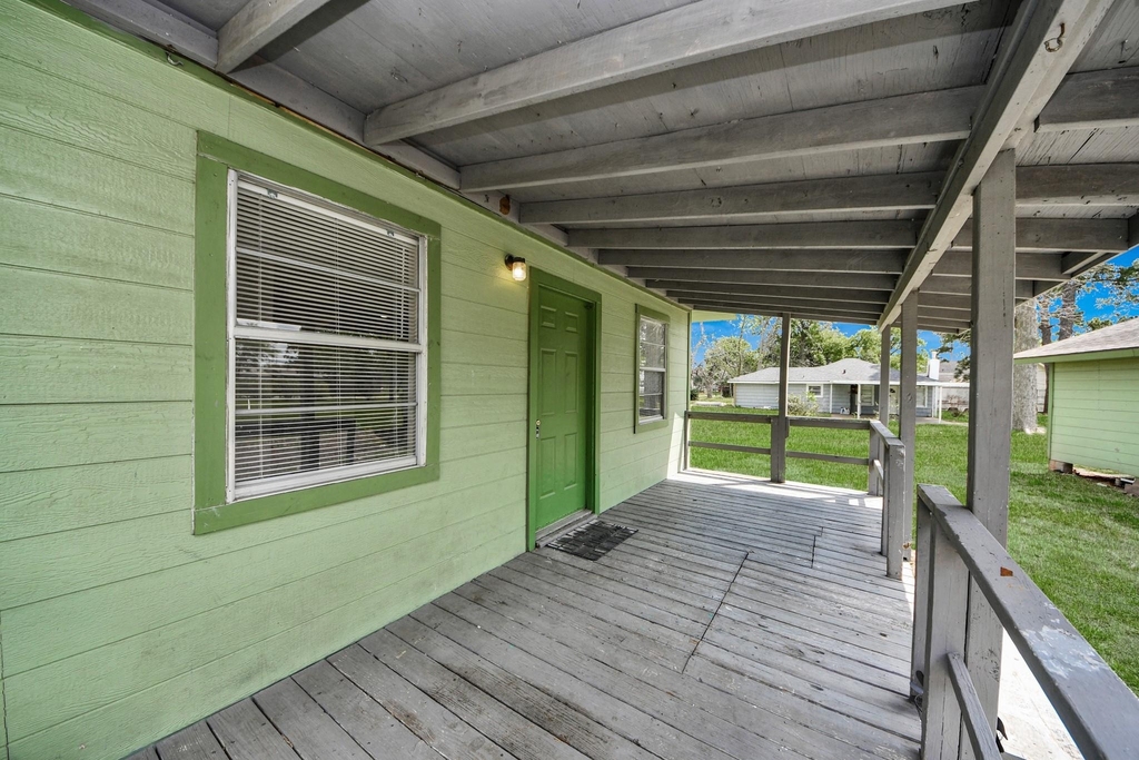 17111 River Road - Photo 1