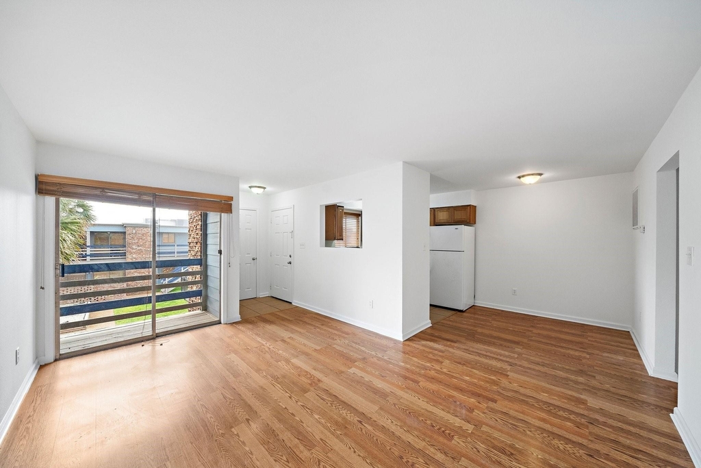100 Market St Street - Photo 0