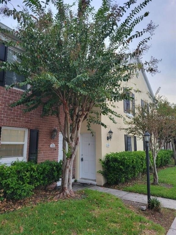 13698 Orange Sunset Drive - Photo 0