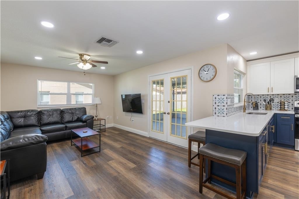 4711 Ridge Point Drive - Photo 2