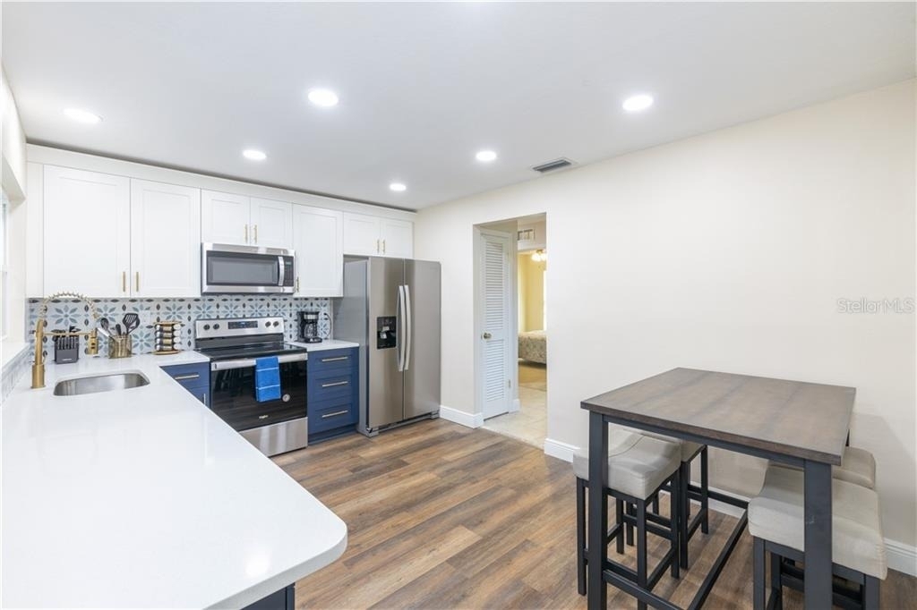 4711 Ridge Point Drive - Photo 8