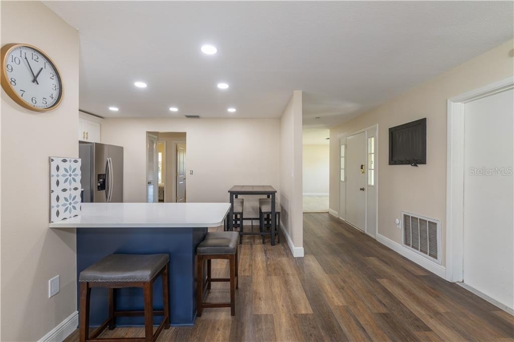 4711 Ridge Point Drive - Photo 4