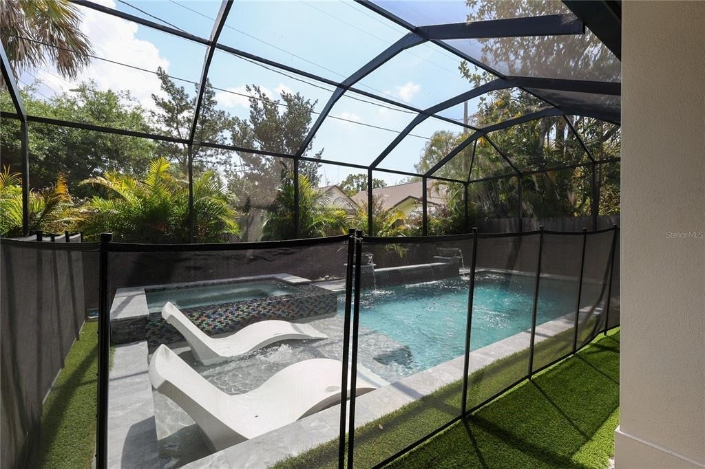 2402 W Parkland Boulevard - Photo 38