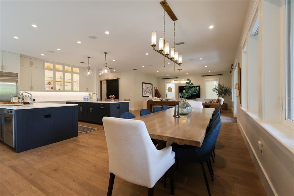 2402 W Parkland Boulevard - Photo 13