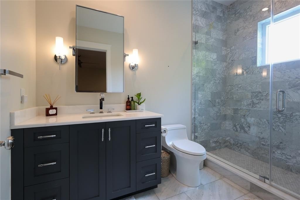 2402 W Parkland Boulevard - Photo 35