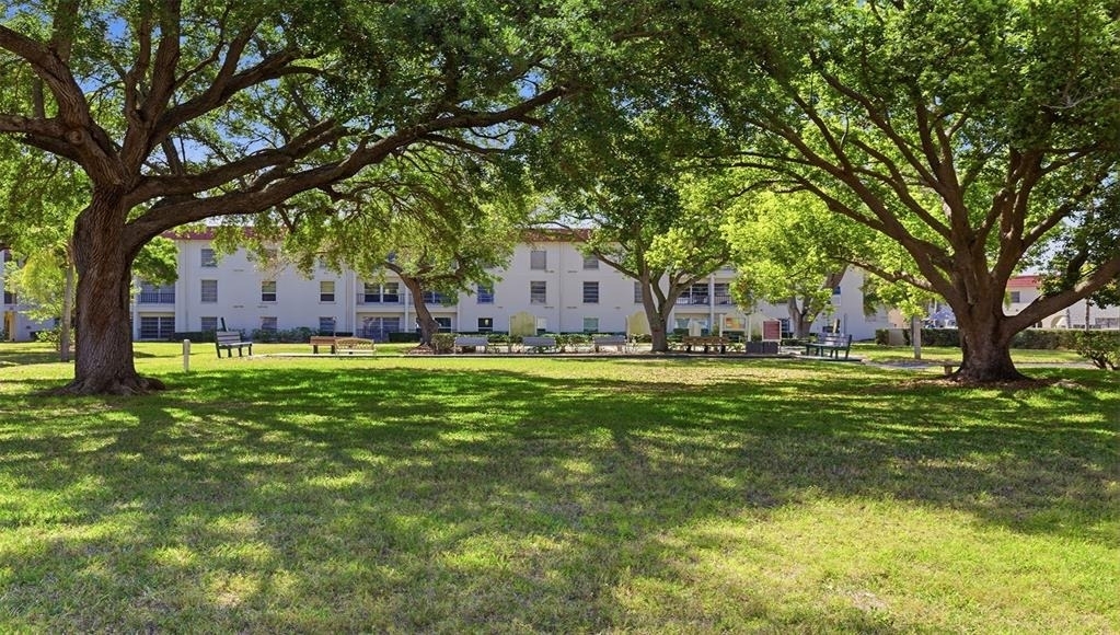 2700 Bayshore Boulevard - Photo 3