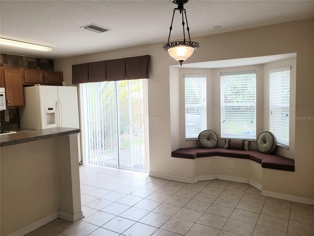 10310 Lakeside Vista Drive - Photo 4