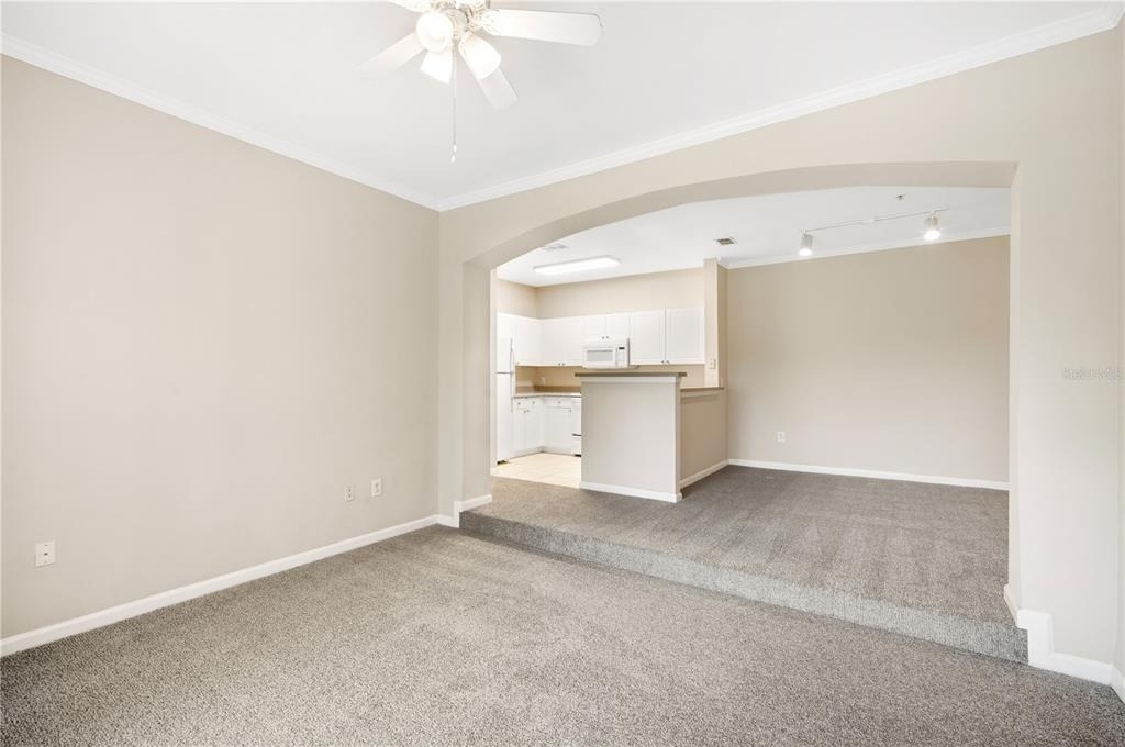 9301 Crescent Loop Circle - Photo 11