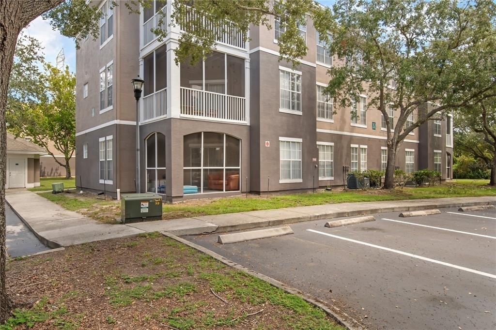 9301 Crescent Loop Circle - Photo 1