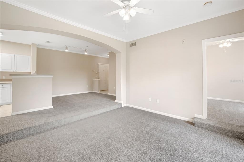 9301 Crescent Loop Circle - Photo 10