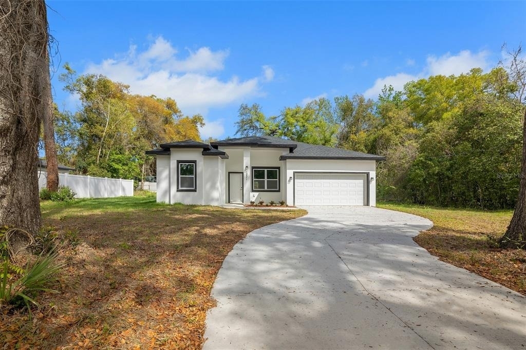 1221 Sw 5th Street - Photo 1