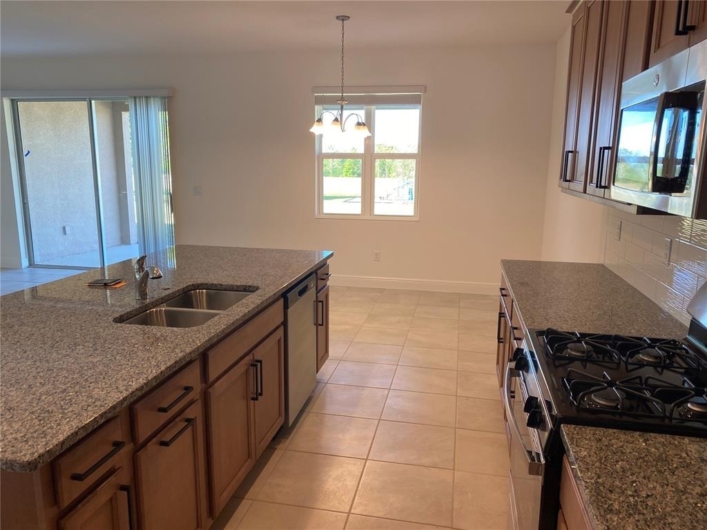4842 Gilded Jewel Drive - Photo 3