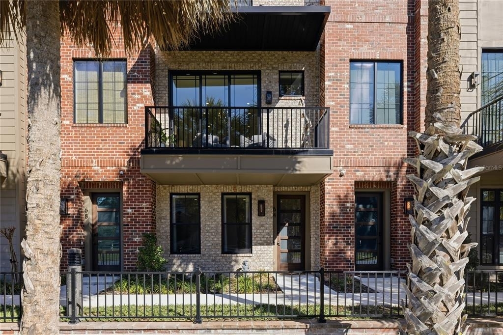 64 N Park Avenue - Photo 2