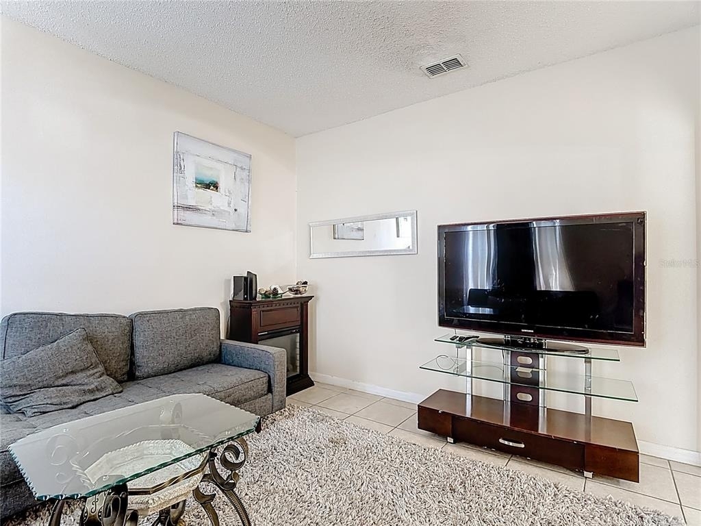 635 Knollwood Drive - Photo 6
