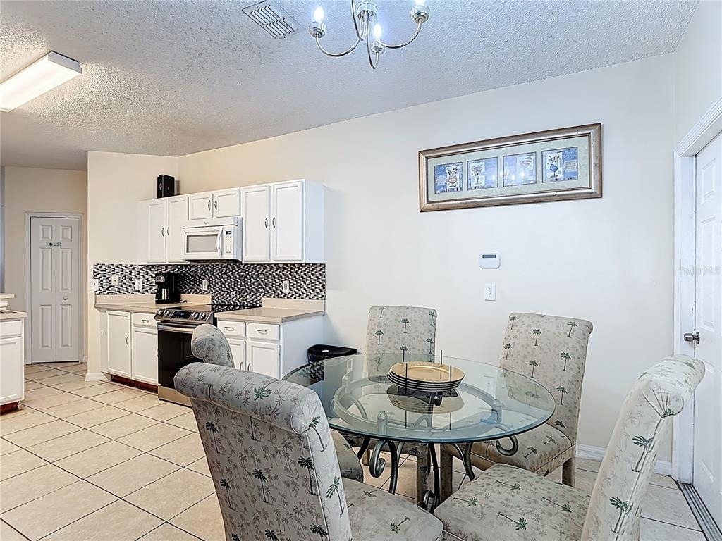 635 Knollwood Drive - Photo 10