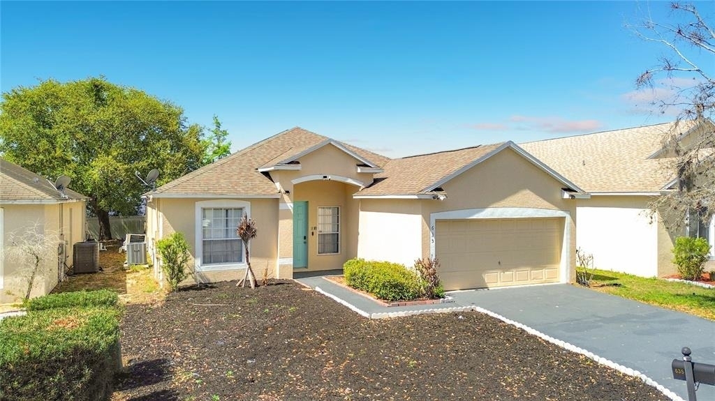 635 Knollwood Drive - Photo 2