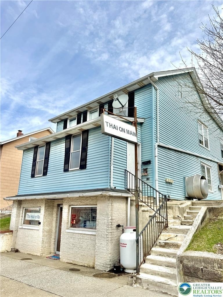 961 Main Street - Photo 0
