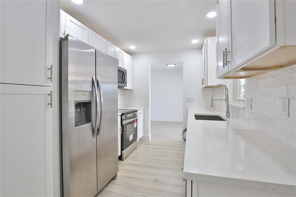 2834 Hardee Drive - Photo 2
