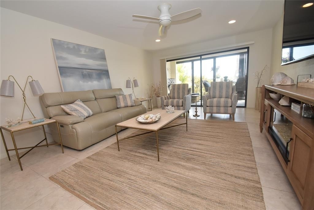 1510 Pelican Point Dr - Photo 5