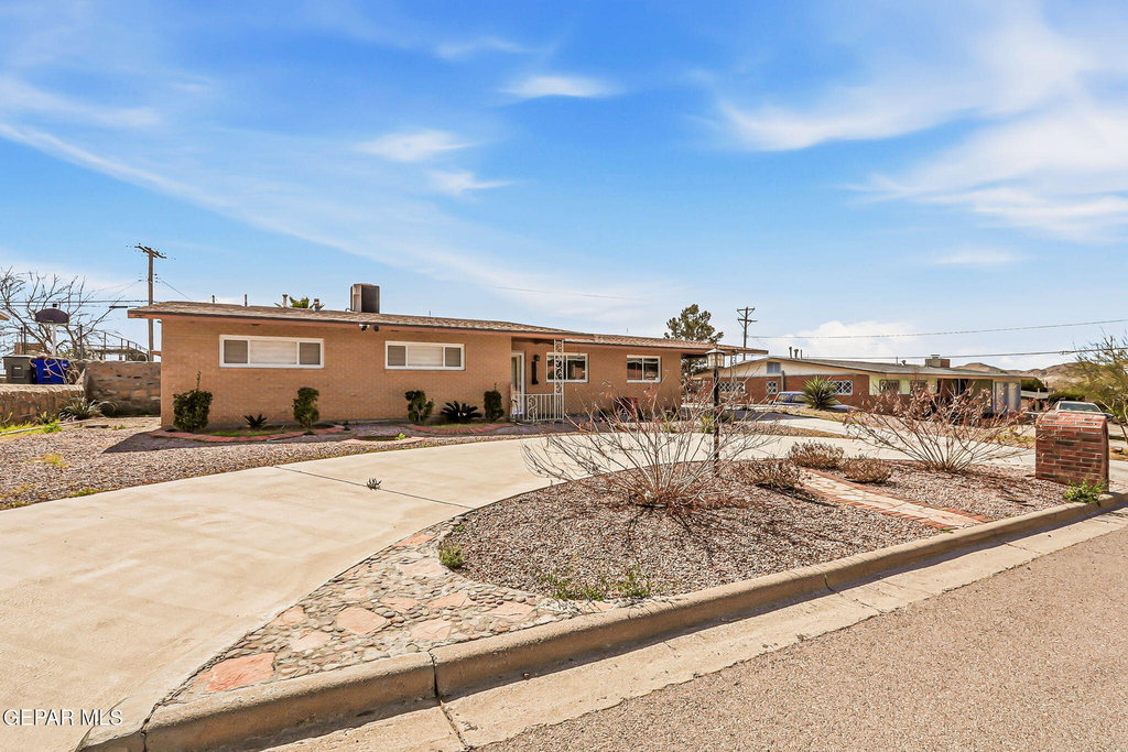 4312 Wallington Drive - Photo 1