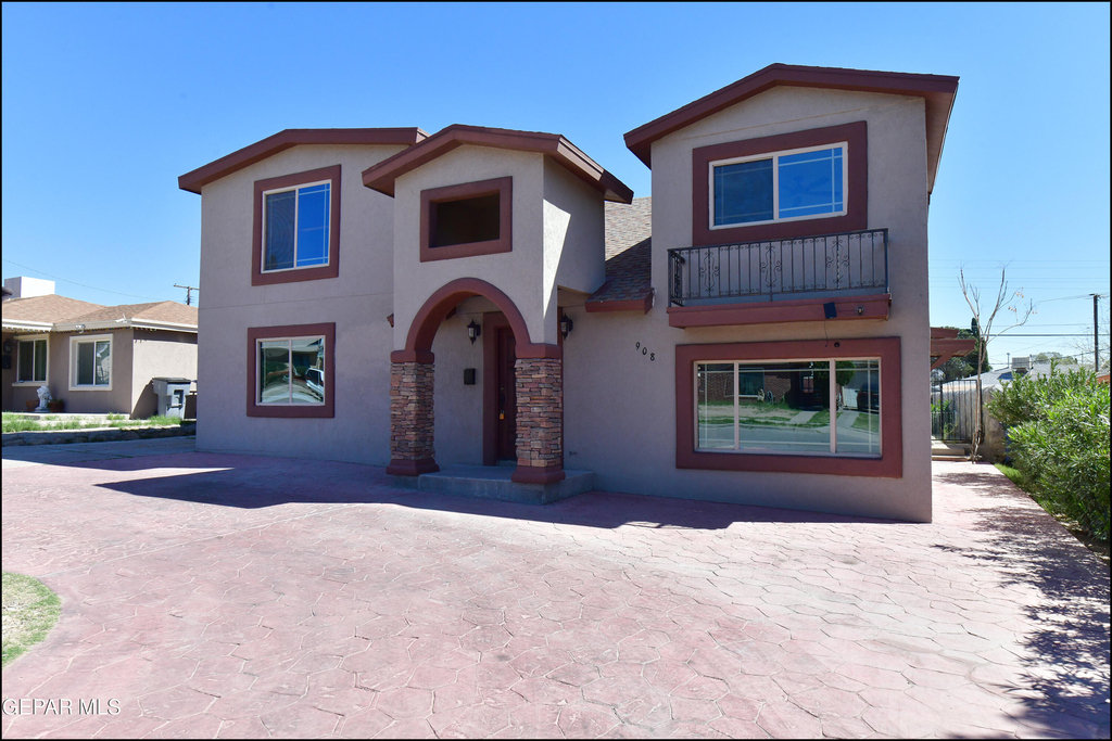 908 Bolivia Street - Photo 1