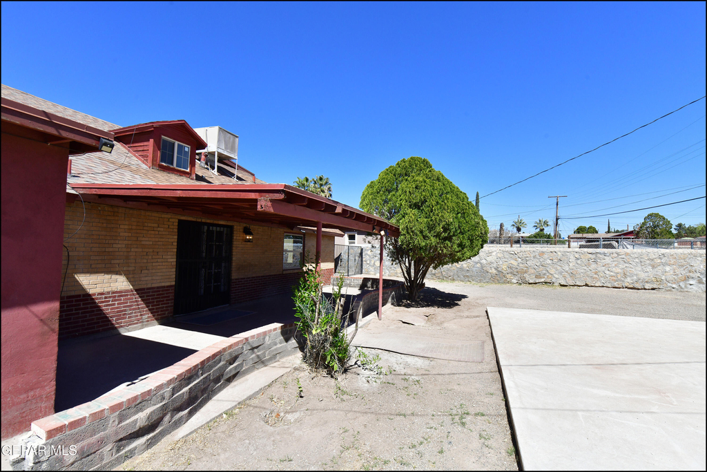 908 Bolivia Street - Photo 40