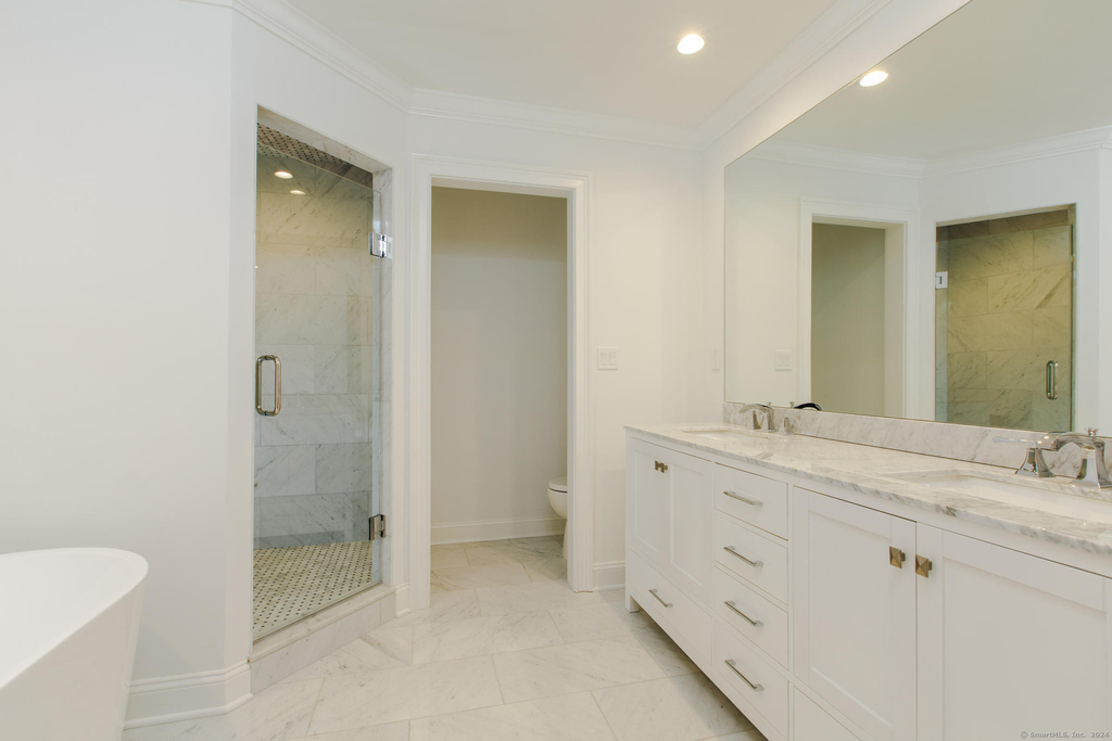 136 Harrison Avenue - Photo 15