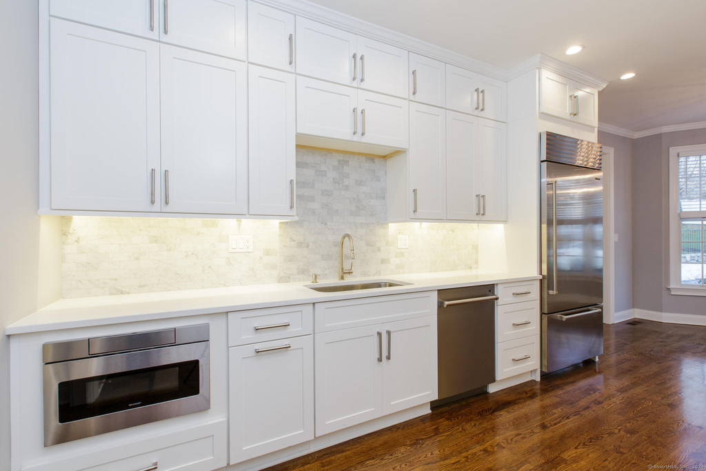 136 Harrison Avenue - Photo 7