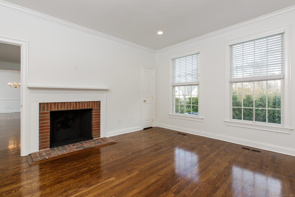 136 Harrison Avenue - Photo 12