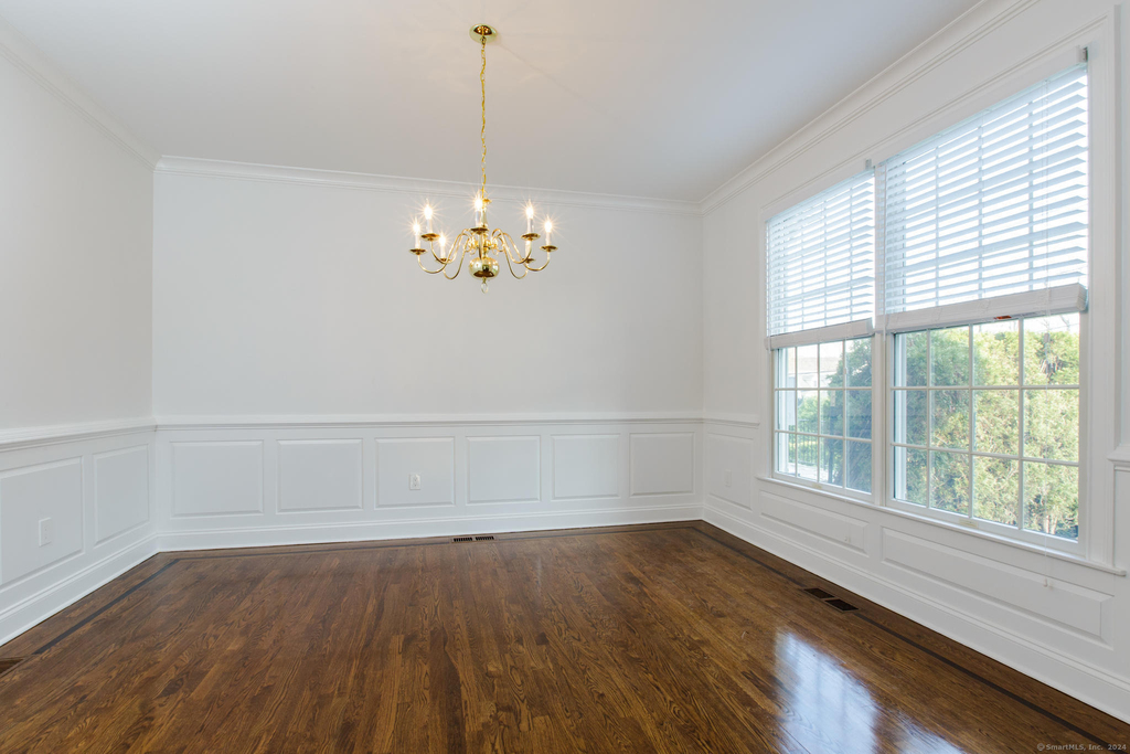 136 Harrison Avenue - Photo 11