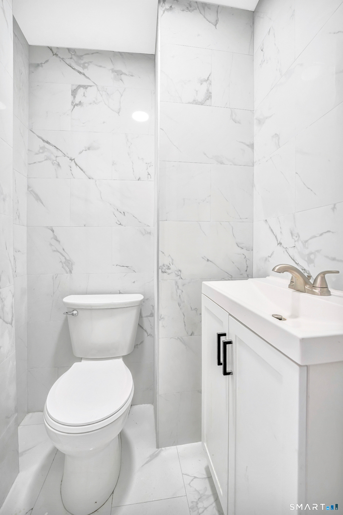 341 Lincoln Street - Photo 10