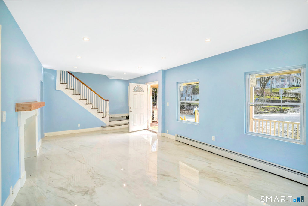 341 Lincoln Street - Photo 5