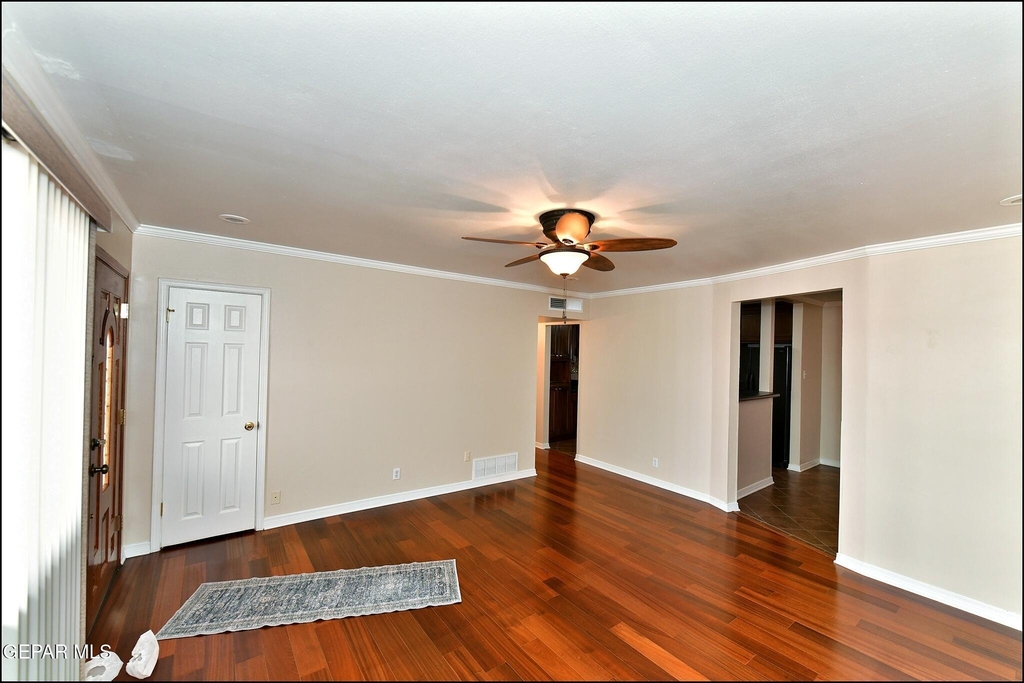7830 Basswood Avenue - Photo 7