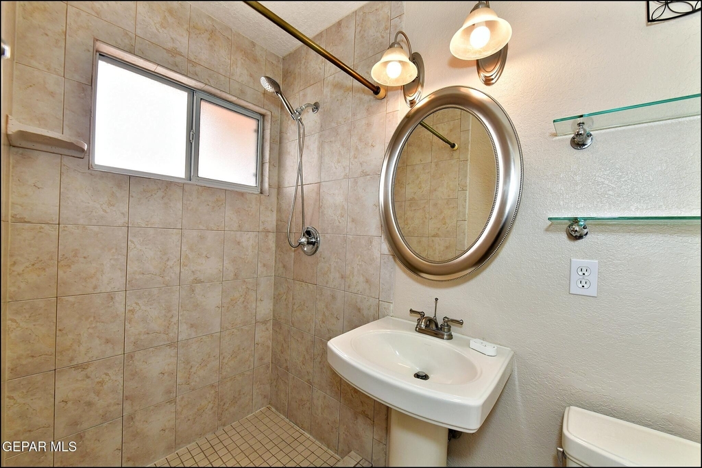 7830 Basswood Avenue - Photo 26
