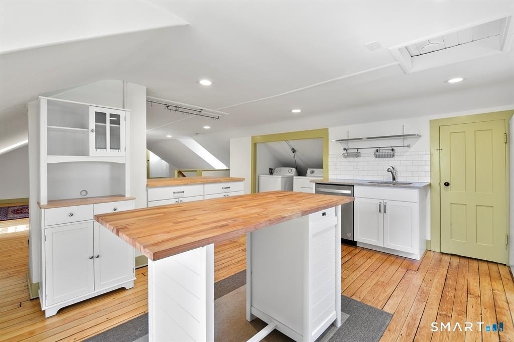 185 Main Street - Photo 3