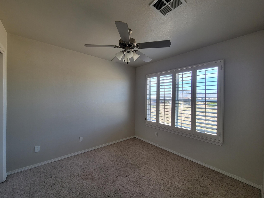 10051 Railroad Drive - Photo 34