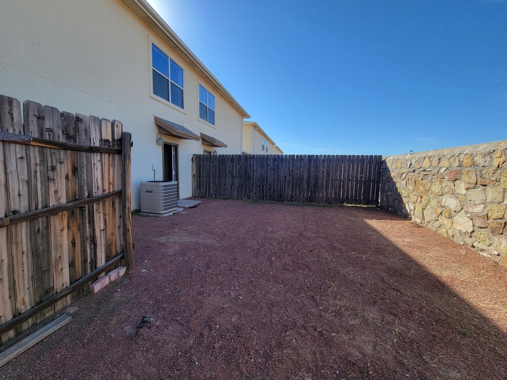 10051 Railroad Drive - Photo 40