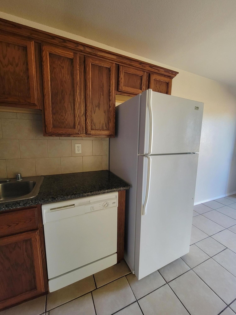 10051 Railroad Drive - Photo 21