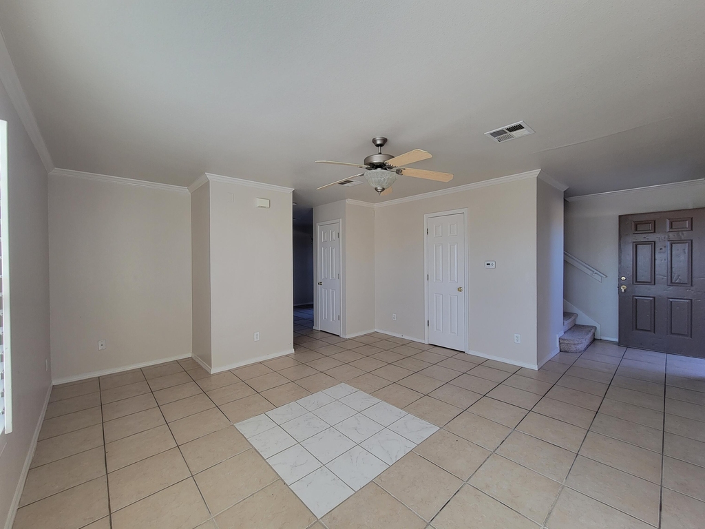 10051 Railroad Drive - Photo 7