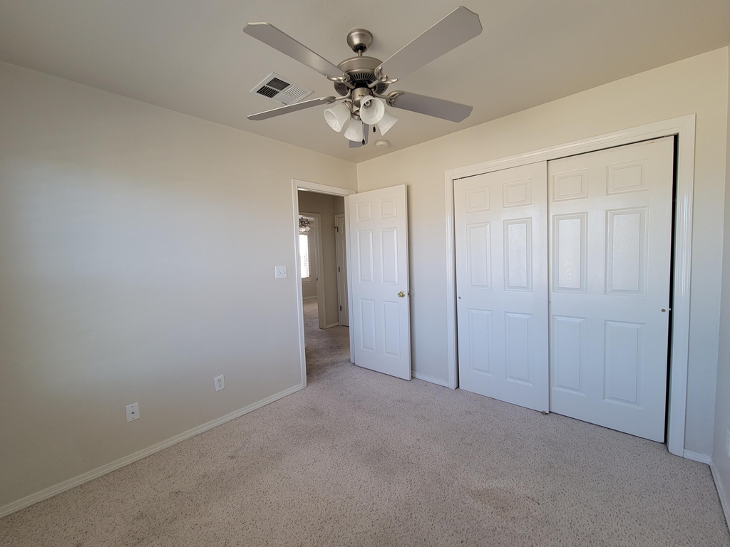 10051 Railroad Drive - Photo 35
