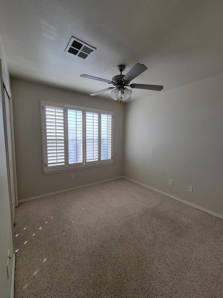 10051 Railroad Drive - Photo 32
